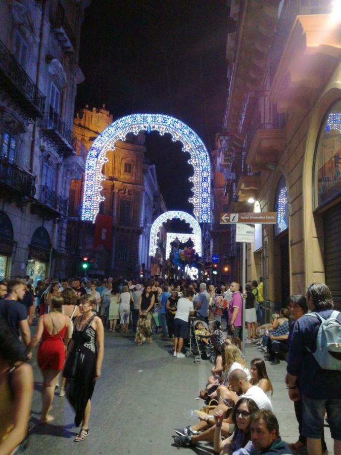 LA CASETTA DI MARTA ai Quattro Canti di Giusi Palermo Esterno foto